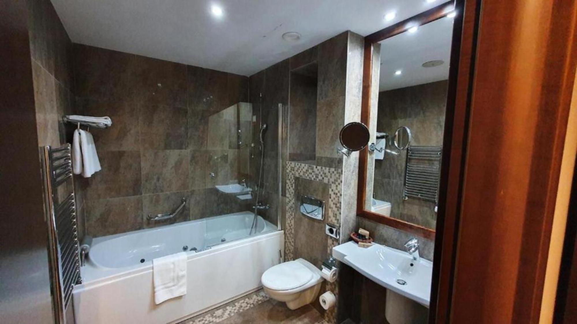 Alpin Aparthotel 2302 Poiana Brașov Exterior foto